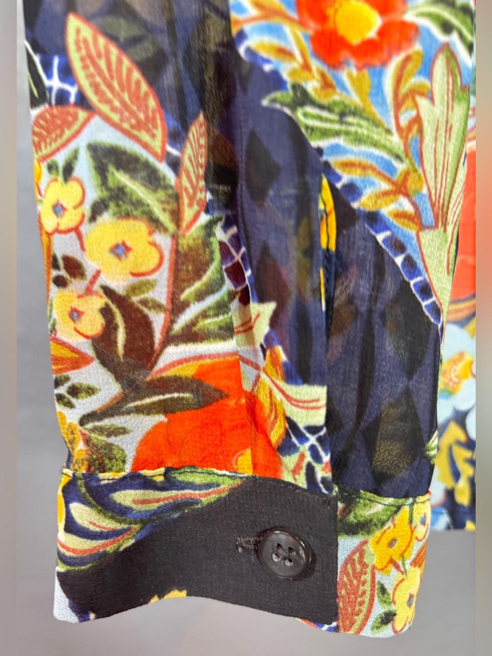 CAbi "Amour" Sheer Floral Button-Up Blouse Size Large - Picture 13 of 14